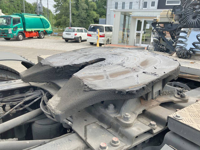 日野プロフィアトレーラーヘッド（トラクターヘッド）大型（10t）[写真12]