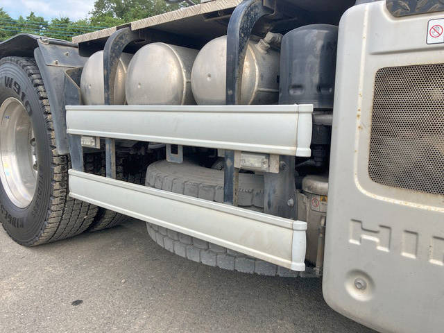 日野プロフィアトレーラーヘッド（トラクターヘッド）大型（10t）[写真16]