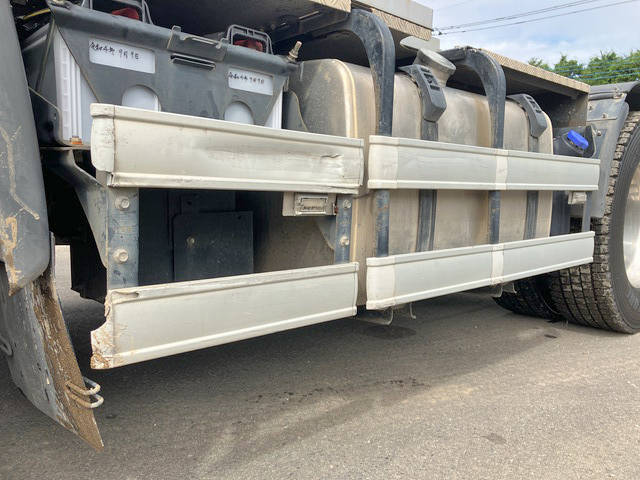 日野プロフィアトレーラーヘッド（トラクターヘッド）大型（10t）[写真17]