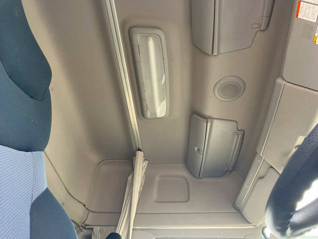 日野プロフィアトレーラーヘッド（トラクターヘッド）大型（10t）[写真30]