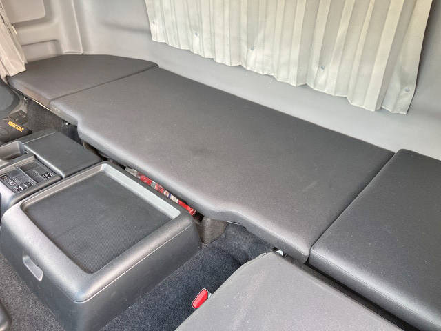 日野プロフィアトレーラーヘッド（トラクターヘッド）大型（10t）[写真32]