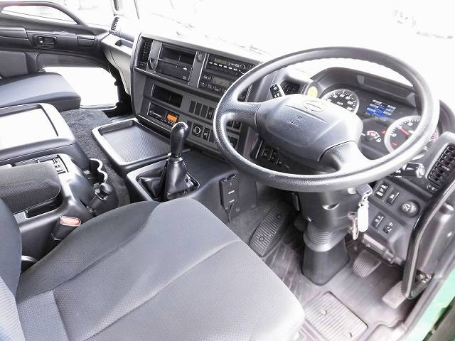 日野プロフィアアルミウイング大型（10t）[写真10]