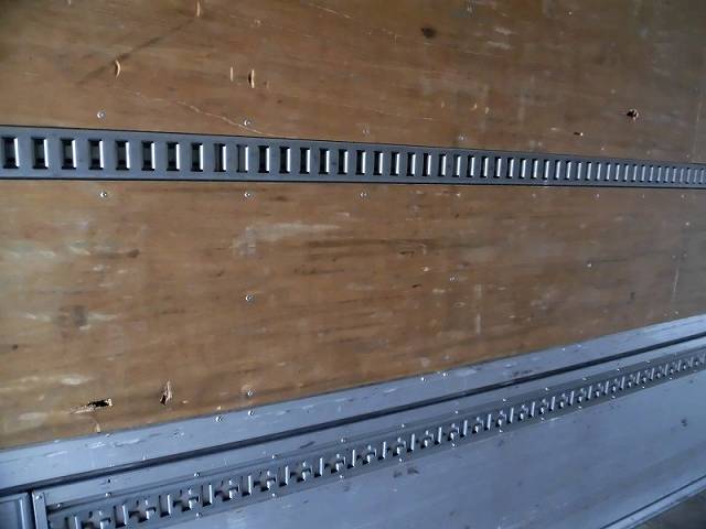 日野プロフィアアルミウイング大型（10t）[写真27]