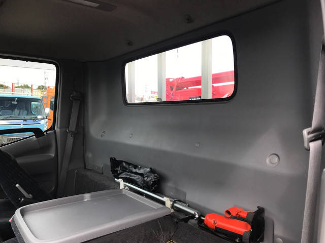 トヨタトヨエースクレーン付小型（2t・3t）[写真24]