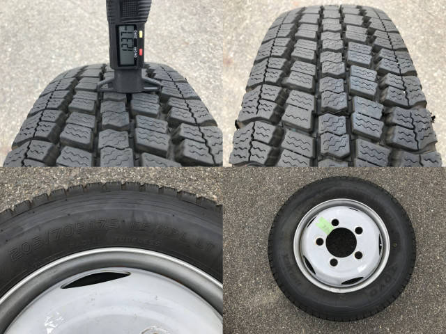 トヨタトヨエースクレーン付小型（2t・3t）[写真33]