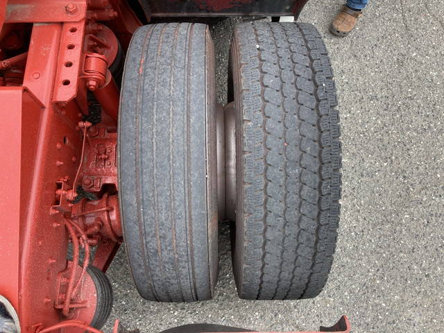 いすゞギガトレーラーヘッド（トラクターヘッド）大型（10t）[写真18]