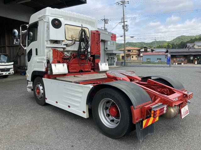 いすゞギガトレーラーヘッド（トラクターヘッド）大型（10t）[写真04]