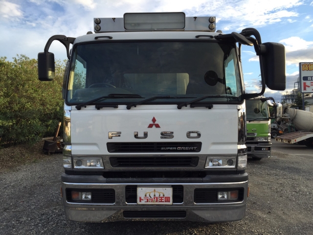 三菱ふそうスーパーグレートアルミブロック大型（10t）[写真02]