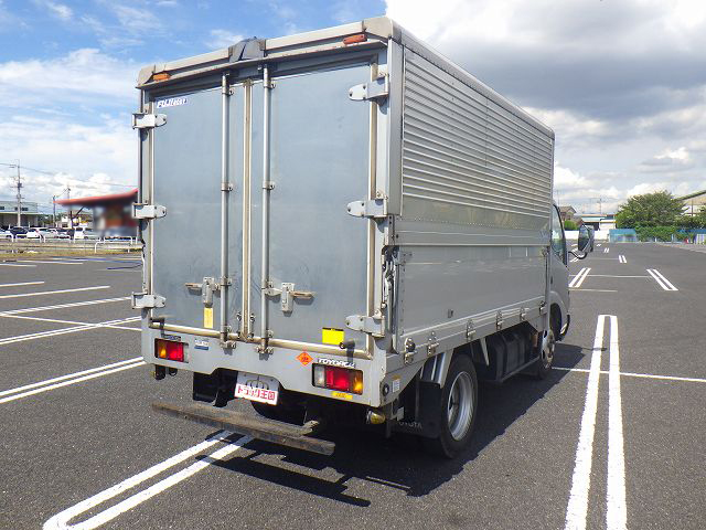 トヨタトヨエースアルミウイング小型（2t・3t）[写真02]