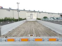 日野プロフィアアルミブロック大型（10t）[写真02]