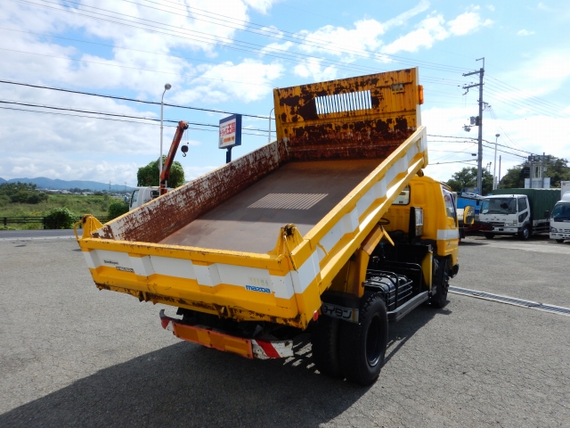 マツダタイタンダンプ・クレーン付小型（2t・3t）[写真02]