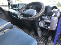 三菱ふそうキャンターガッツダブルキャブ（Wキャブ）小型（2t・3t）[写真21]