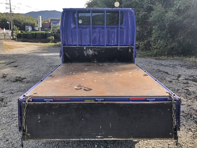 三菱ふそうキャンターガッツダブルキャブ（Wキャブ）小型（2t・3t）[写真08]