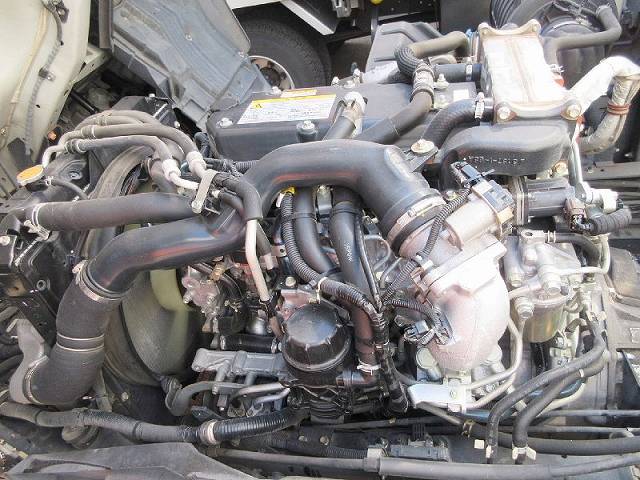 いすゞフォワードアルミウイング中型（4t）[写真21]