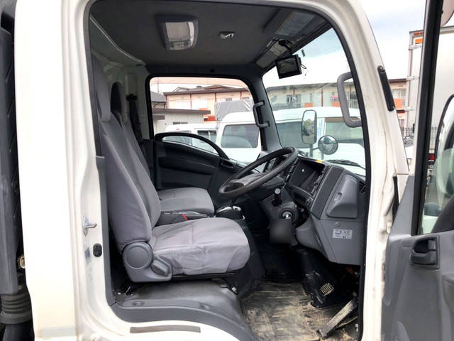 いすゞエルフ冷凍車（冷蔵車）小型（2t・3t）[写真20]