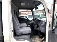 いすゞエルフ冷凍車（冷蔵車）小型（2t・3t）[写真20]