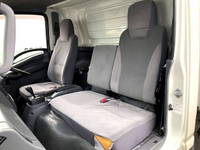 いすゞエルフ冷凍車（冷蔵車）小型（2t・3t）[写真23]