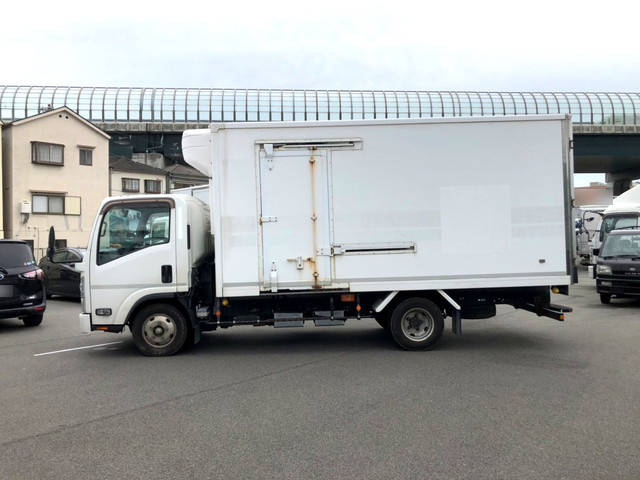 いすゞエルフ冷凍車（冷蔵車）小型（2t・3t）[写真05]