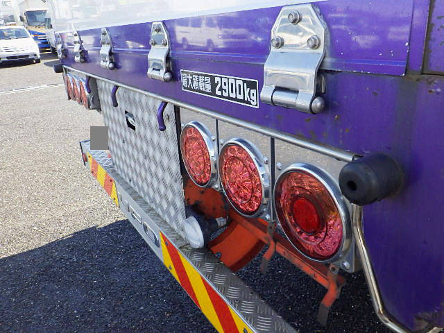 三菱ふそうファイターアルミブロック中型（4t）[写真27]