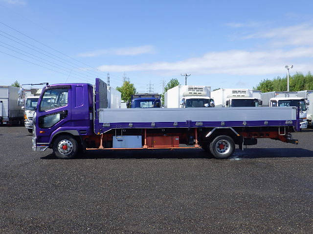 三菱ふそうファイターアルミブロック中型（4t）[写真04]