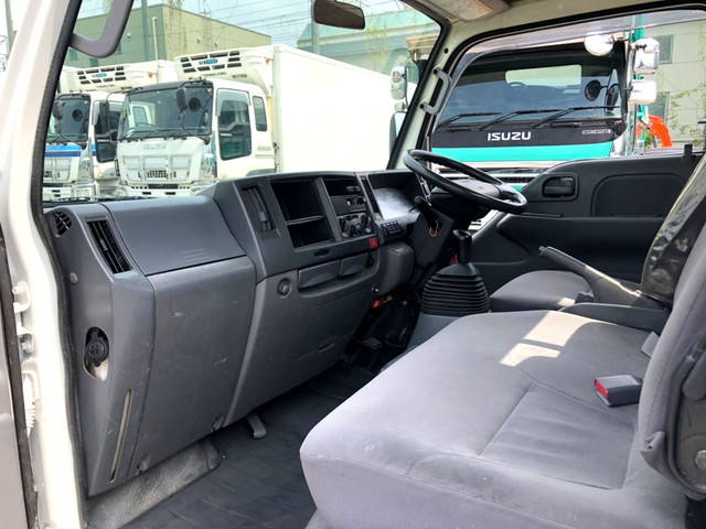 いすゞエルフ平ボディ小型（2t・3t）[写真28]