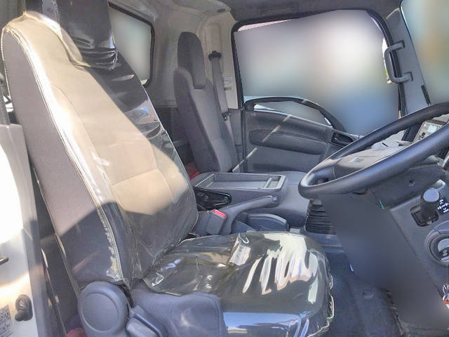 いすゞエルフアルミブロック小型（2t・3t）[写真15]