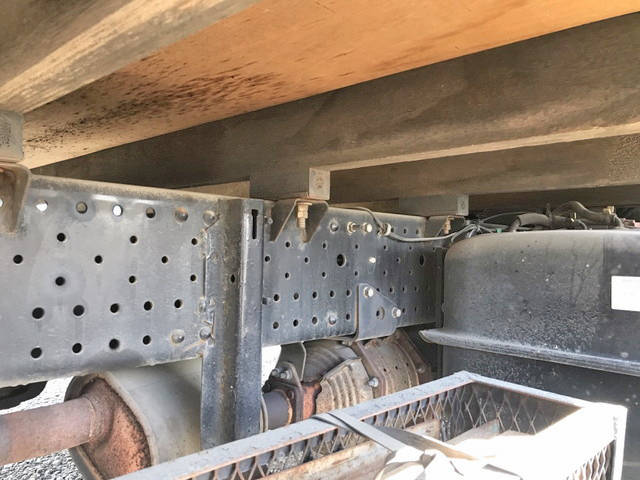 いすゞエルフアルミブロック小型（2t・3t）[写真09]