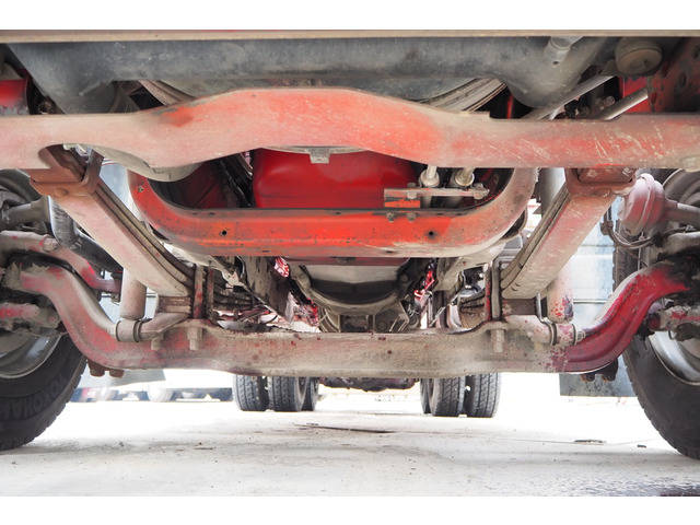 いすゞギガ深ダンプ（土砂禁ダンプ）大型（10t）[写真23]