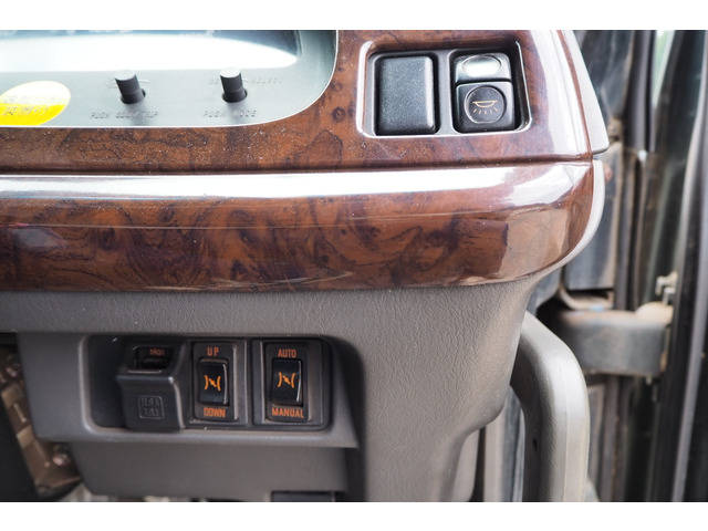 いすゞギガ深ダンプ（土砂禁ダンプ）大型（10t）[写真35]