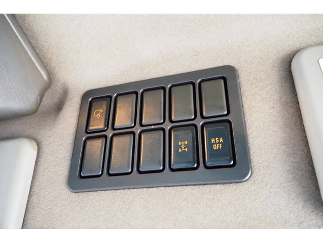 いすゞギガ深ダンプ（土砂禁ダンプ）大型（10t）[写真36]