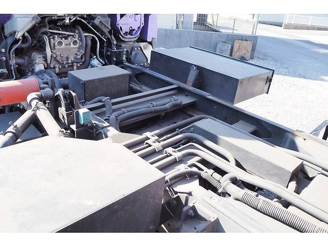 三菱ふそうキャンターパッカー車（塵芥車）小型（2t・3t）[写真18]