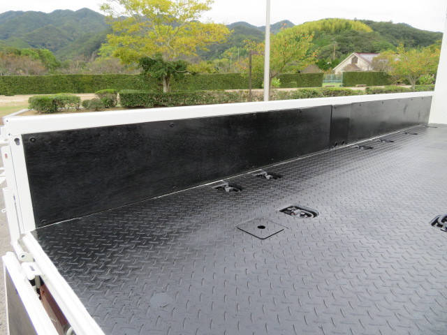 日野デュトロ平ボディ小型（2t・3t）[写真23]