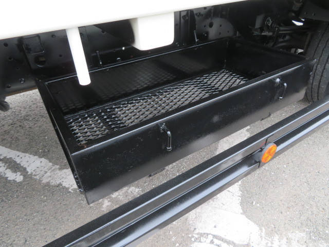 日野デュトロ平ボディ小型（2t・3t）[写真38]