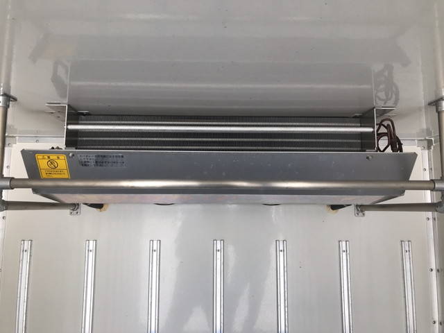 三菱ふそうキャンター冷凍車（冷蔵車）小型（2t・3t）[写真15]