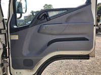 三菱ふそうキャンター冷凍車（冷蔵車）小型（2t・3t）[写真26]