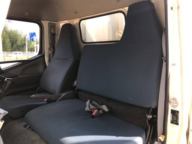 三菱ふそうキャンター冷凍車（冷蔵車）小型（2t・3t）[写真27]