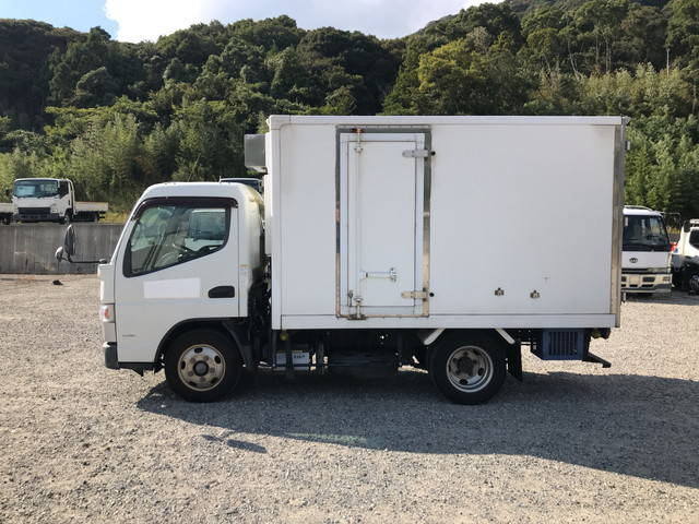三菱ふそうキャンター冷凍車（冷蔵車）小型（2t・3t）[写真05]