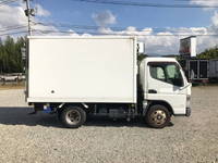 三菱ふそうキャンター冷凍車（冷蔵車）小型（2t・3t）[写真07]