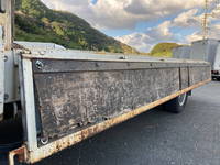 日野デュトロ平ボディ小型（2t・3t）[写真14]