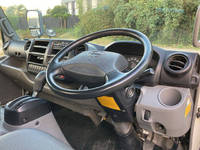 日野デュトロ平ボディ小型（2t・3t）[写真27]