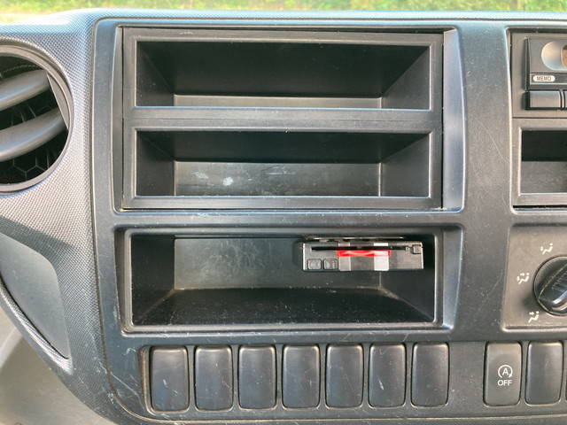 日野デュトロ平ボディ小型（2t・3t）[写真33]