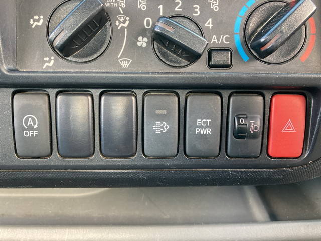 日野デュトロ平ボディ小型（2t・3t）[写真34]