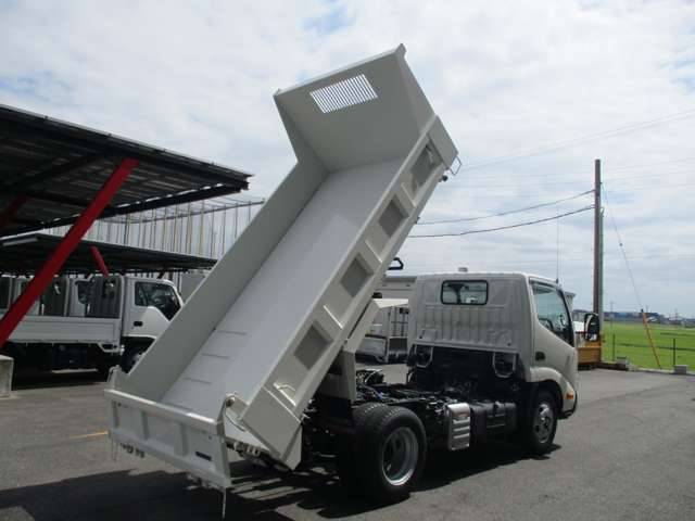日野デュトロローダーダンプ小型（2t・3t）[写真11]