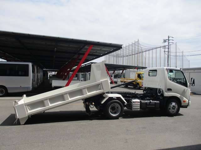 日野デュトロローダーダンプ小型（2t・3t）[写真07]