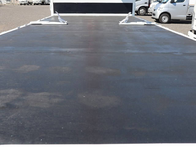 三菱ふそうキャンタークレーン6段小型（2t・3t）[写真13]