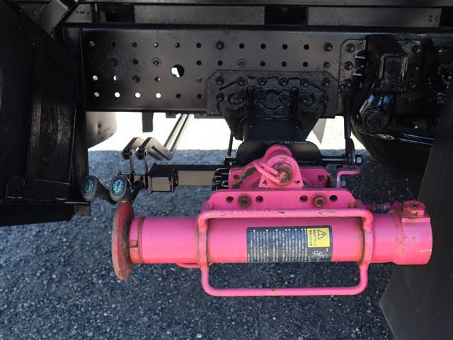 三菱ふそうキャンタークレーン6段小型（2t・3t）[写真17]