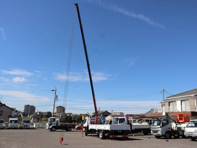 三菱ふそうキャンタークレーン6段小型（2t・3t）[写真02]