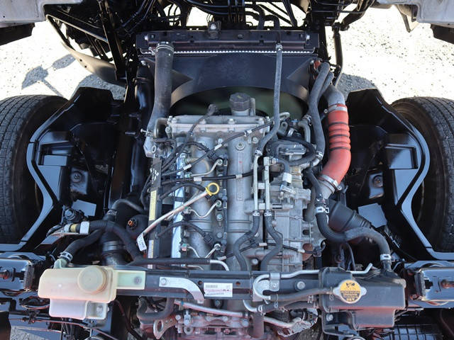 三菱ふそうキャンタークレーン6段小型（2t・3t）[写真26]