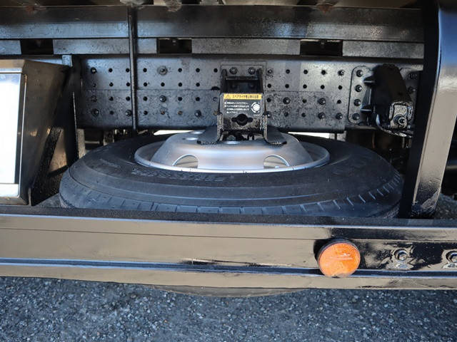 三菱ふそうキャンタークレーン6段小型（2t・3t）[写真27]