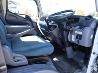 三菱ふそうキャンタークレーン6段小型（2t・3t）[写真30]